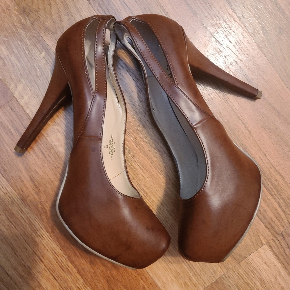 Guess heels